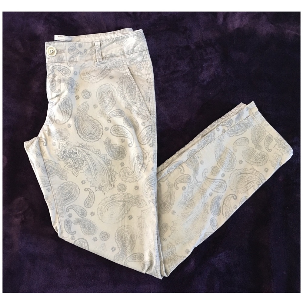 Paisley print pants 🌿